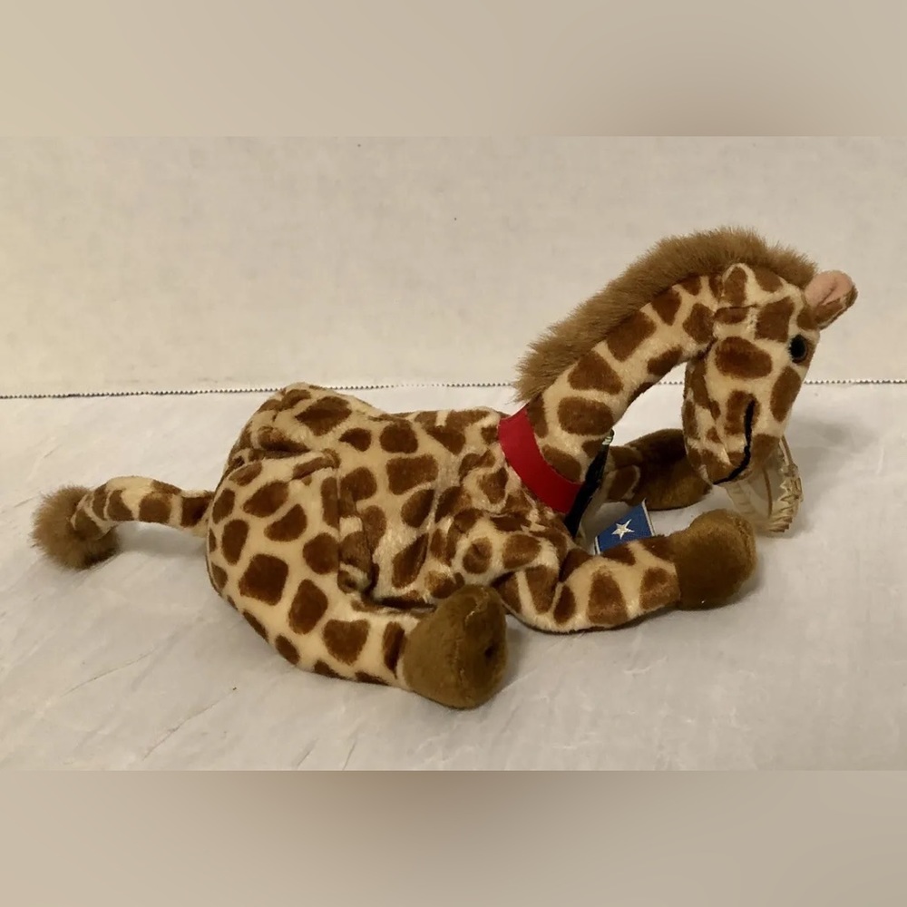 Beanbag Plush Coca Cola Giraffe,International Collection 1999 Hologram Cap ,Tags